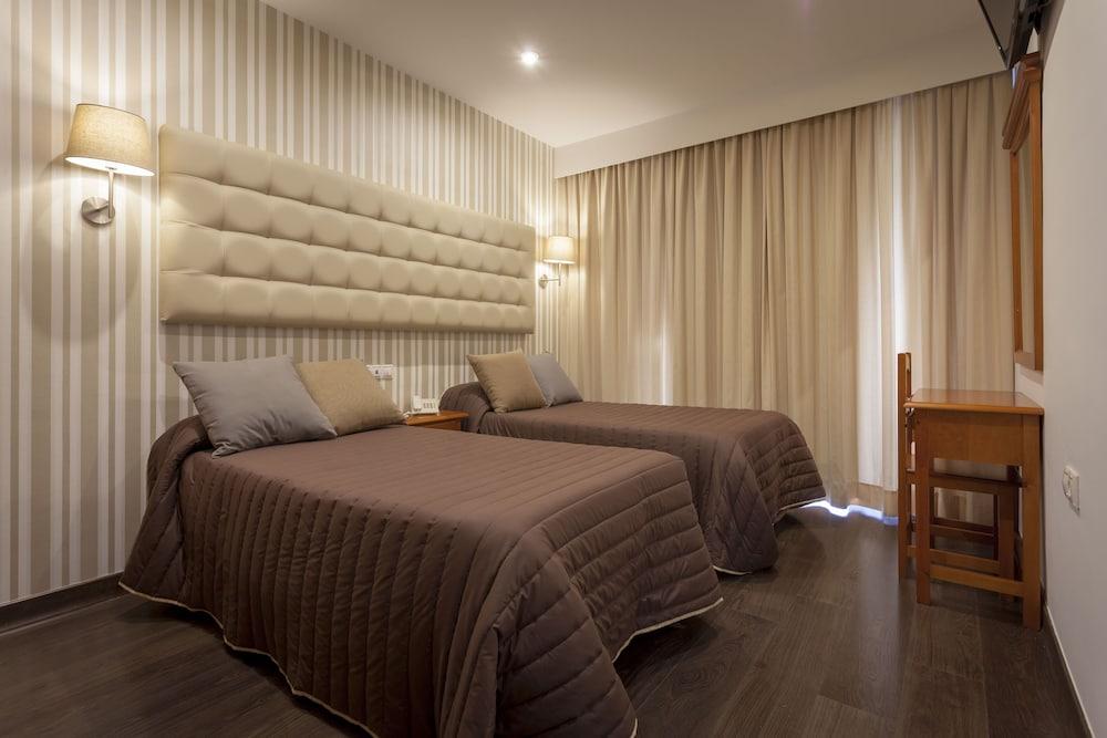 Hotel Rambla Emerita, Centro Ciudad Mérida Exteriör bild