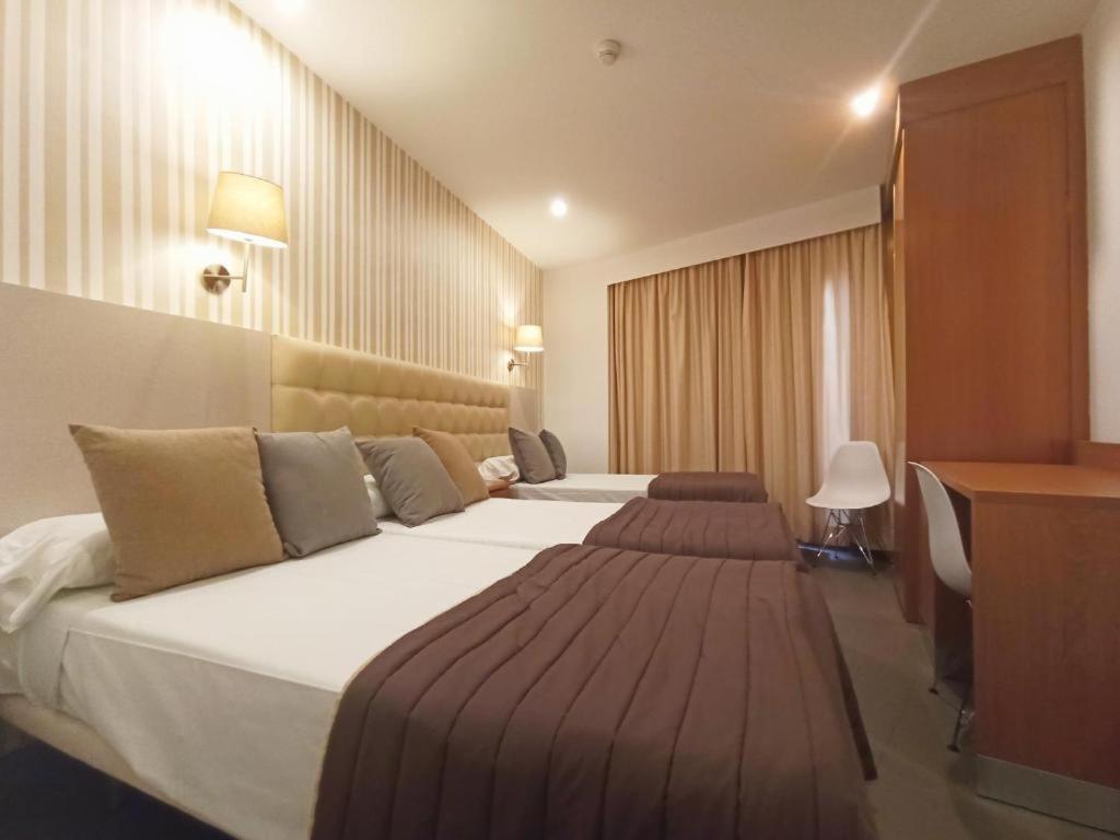Hotel Rambla Emerita, Centro Ciudad Mérida Exteriör bild