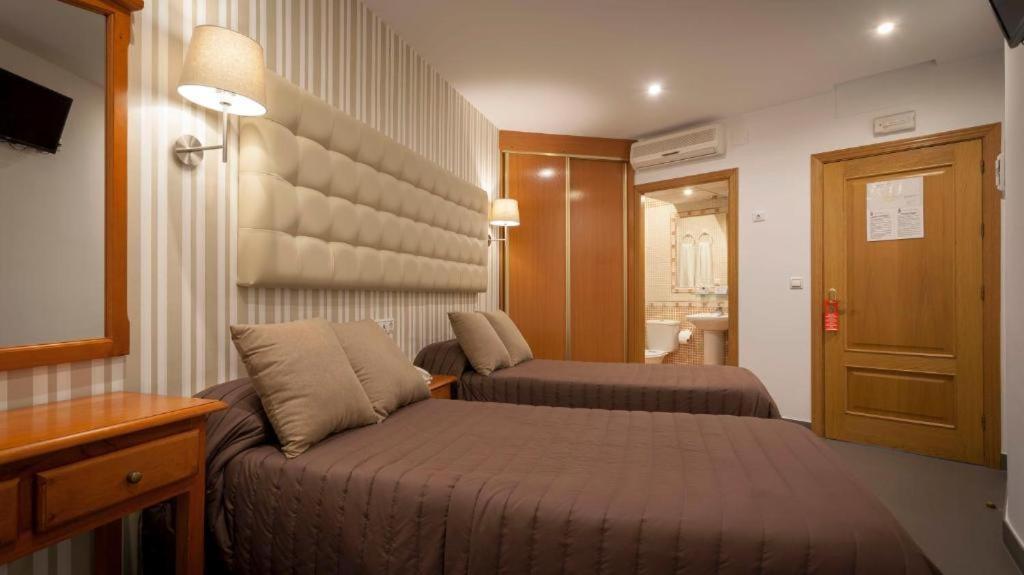Hotel Rambla Emerita, Centro Ciudad Mérida Exteriör bild