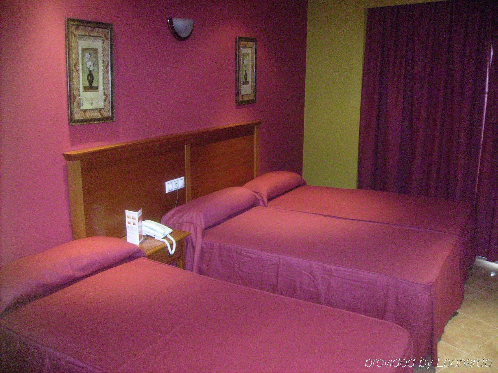 Hotel Rambla Emerita, Centro Ciudad Mérida Exteriör bild