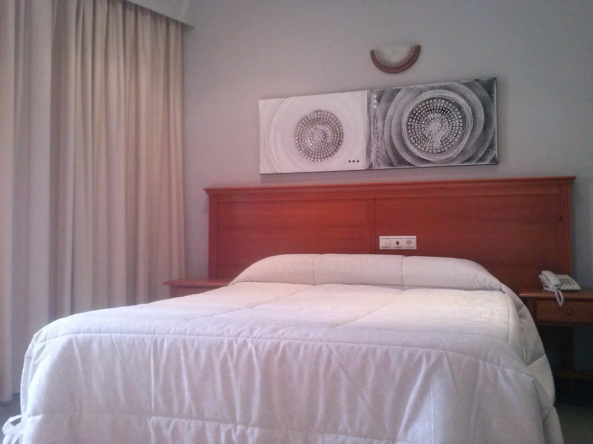 Hotel Rambla Emerita, Centro Ciudad Mérida Exteriör bild